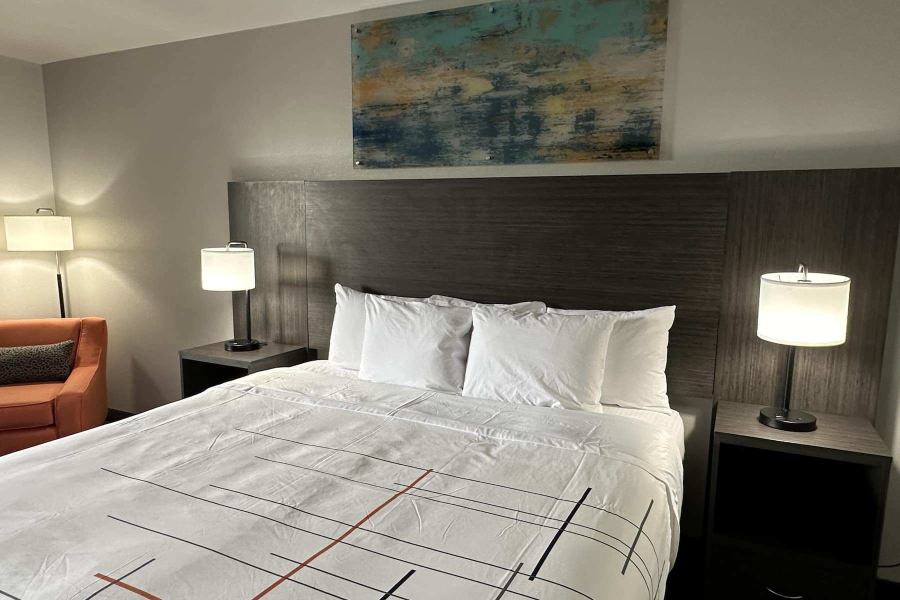 Guest room at the La Quinta Inn & Suites by Wyndham South Holland in South Holland, Illinois