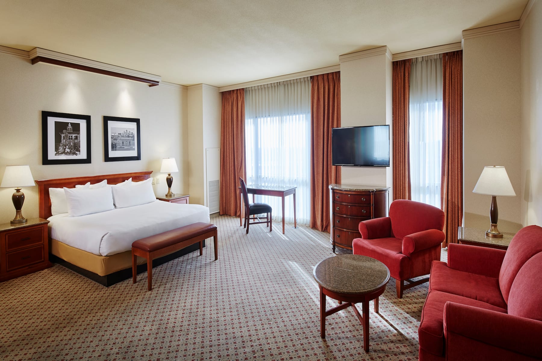 Guest room at the Harrah's Kansas City, Trademark Collection by Wyndham in North Kansas City, Missouri