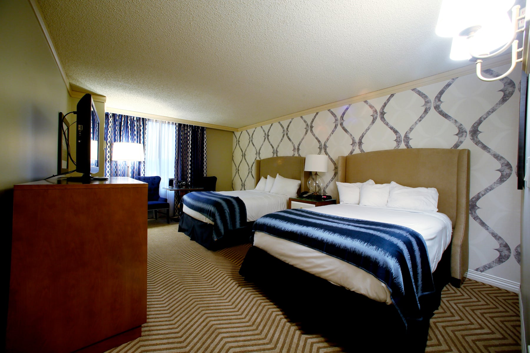 Guest room at the Harrah's Kansas City, Trademark Collection by Wyndham in North Kansas City, Missouri