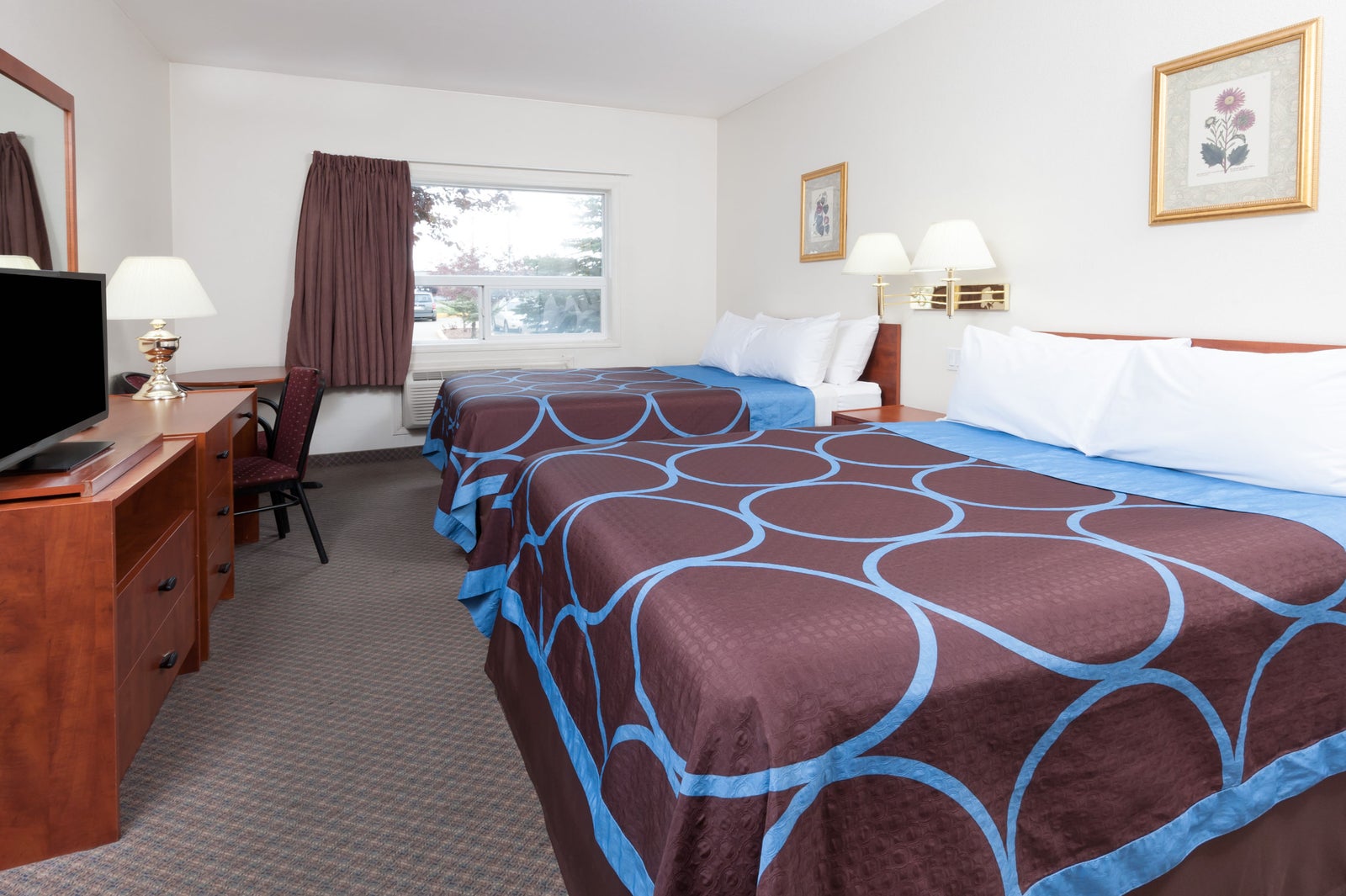 2 Queen Bed Room