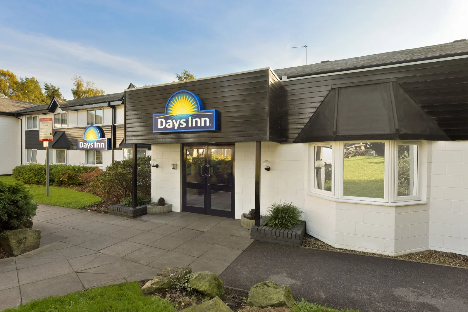 Welcome to the Days Inn Fleet