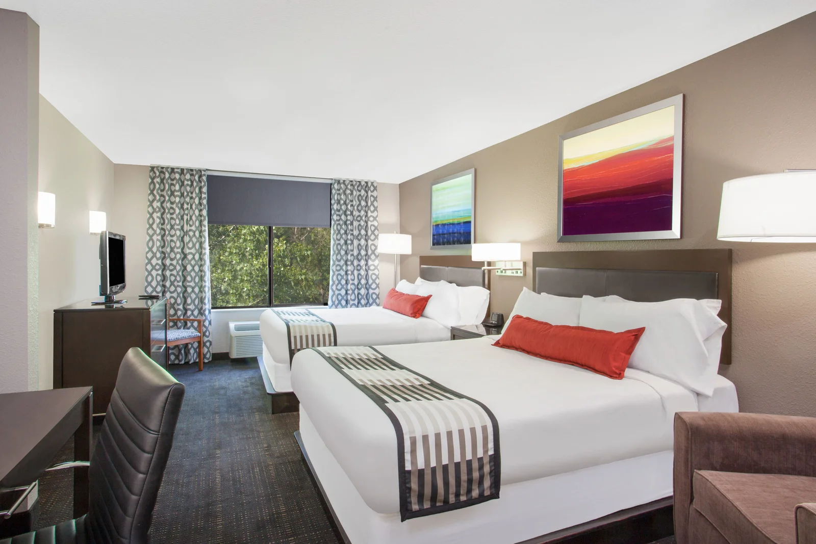 2 Queen Bed Room