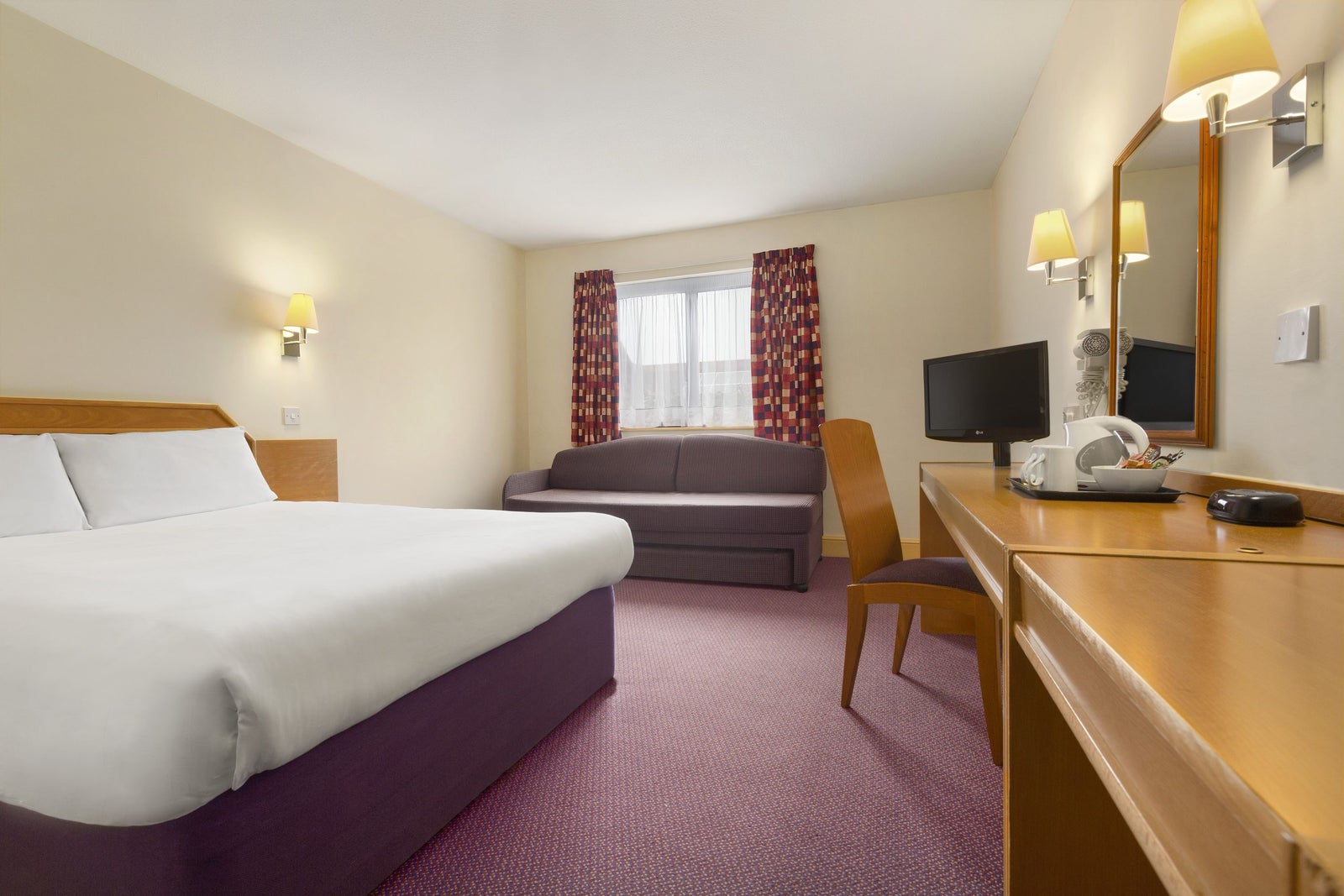 1 Double Bed and Sofa