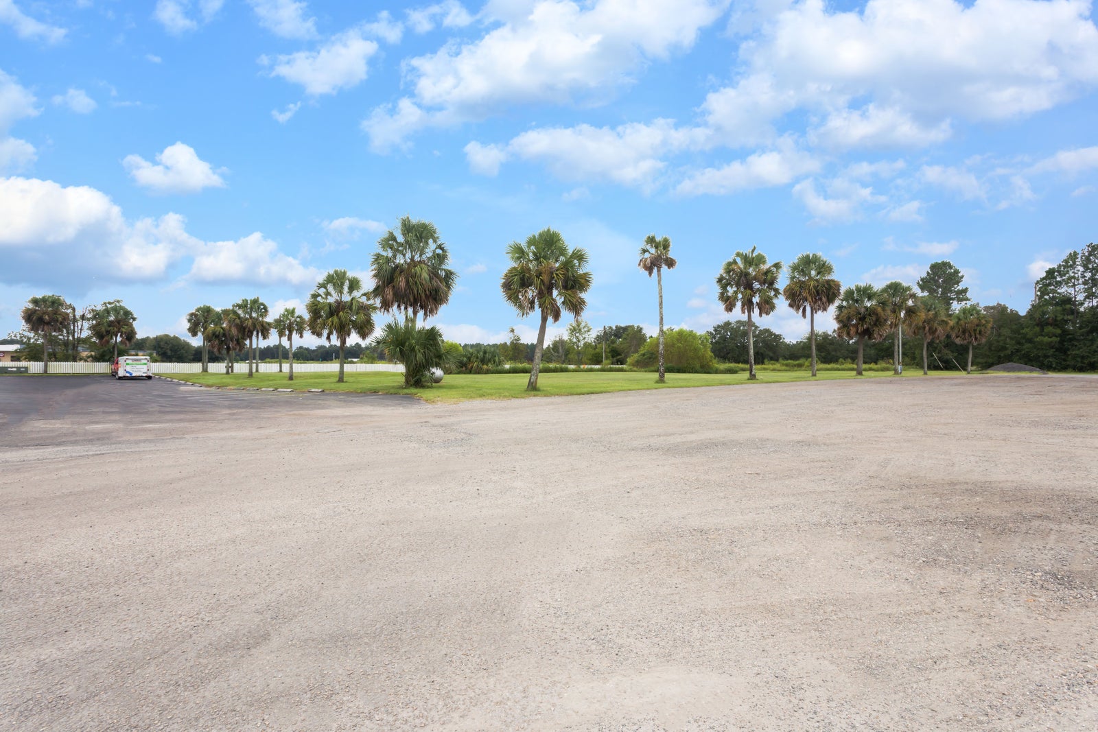 Super 8 Madison Parking