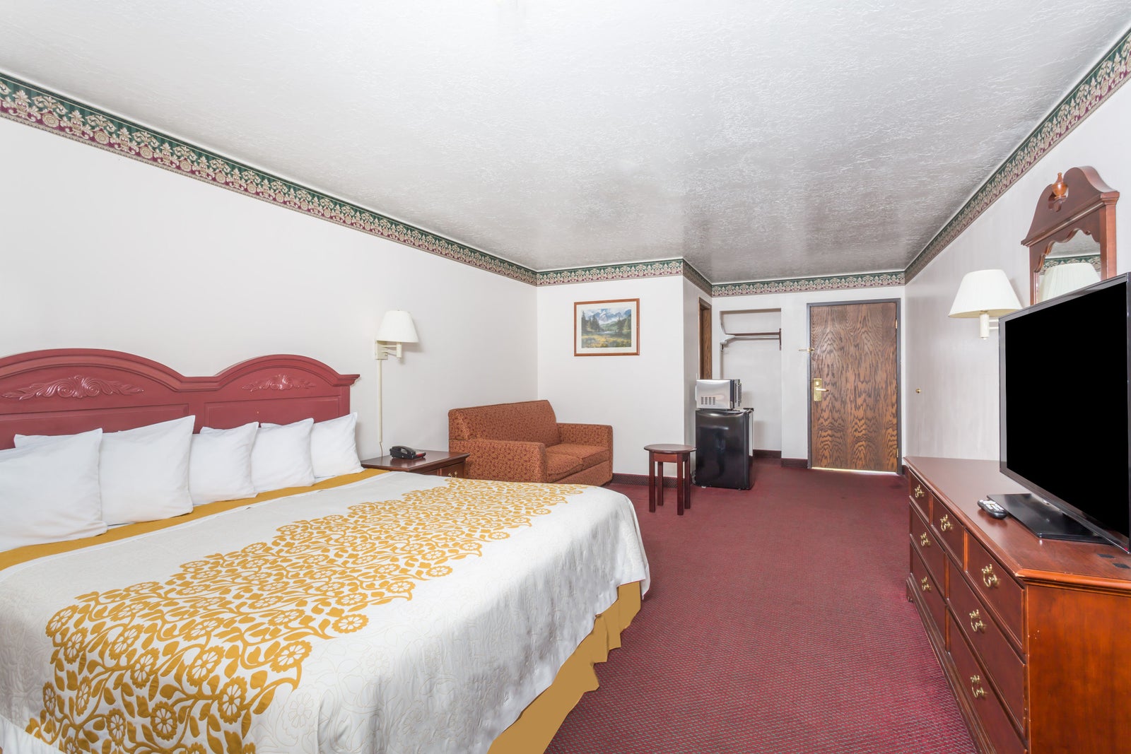 1 King Bed Room