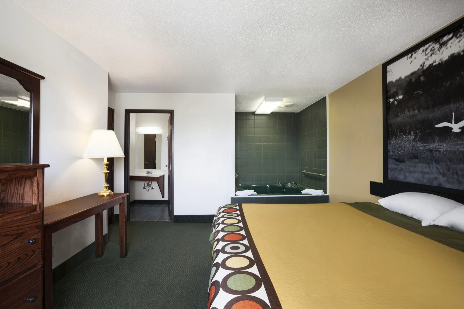 Jacuzzi Suite