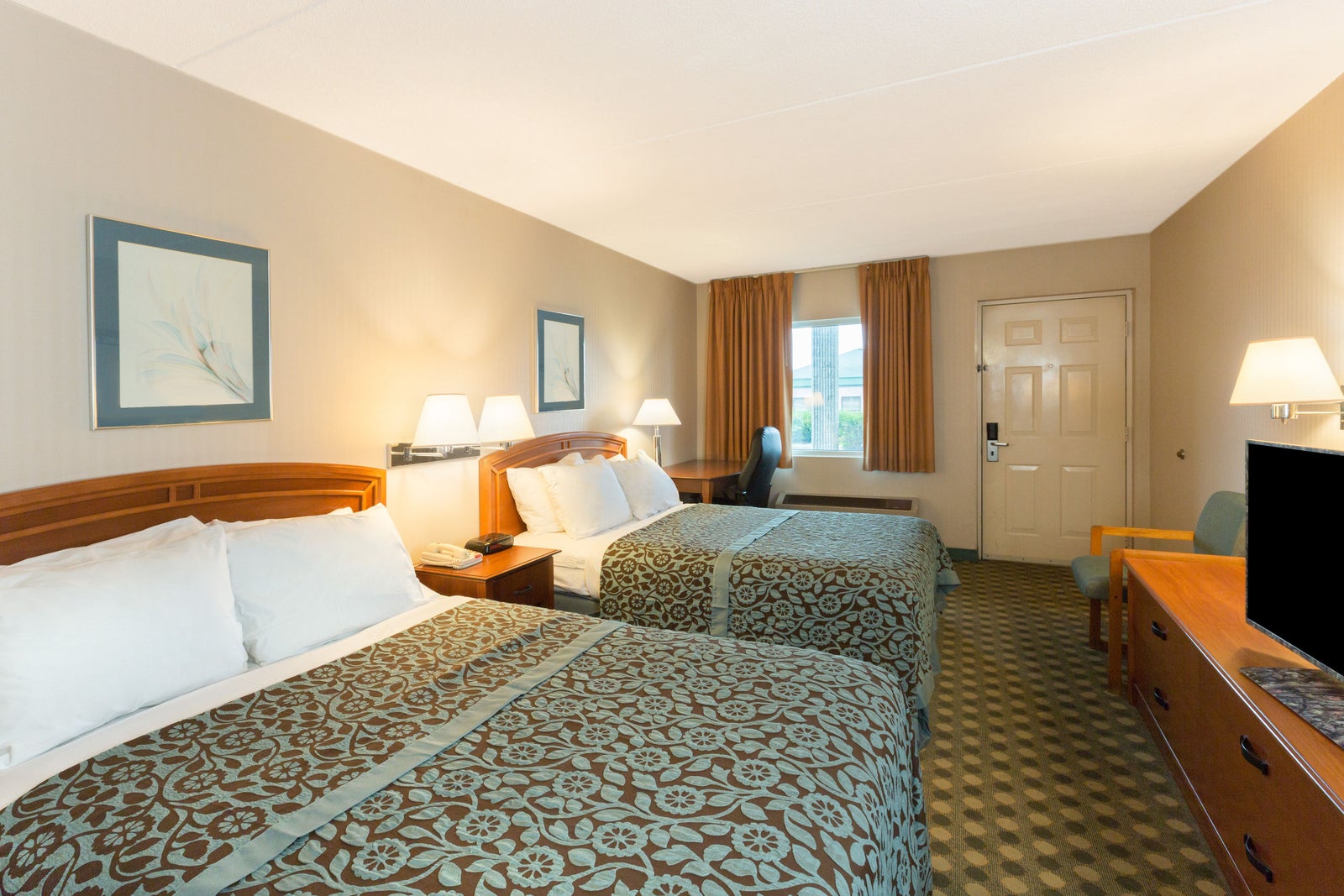 2 Double Bed Room