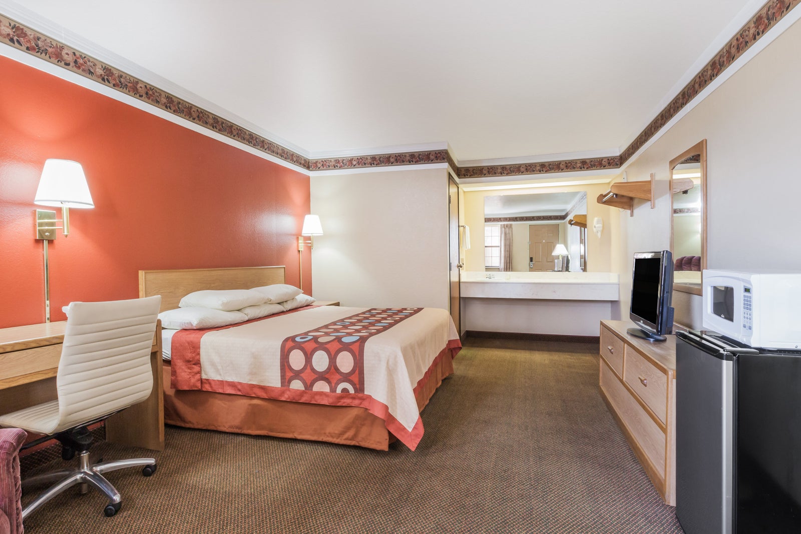 1 King Bed Room