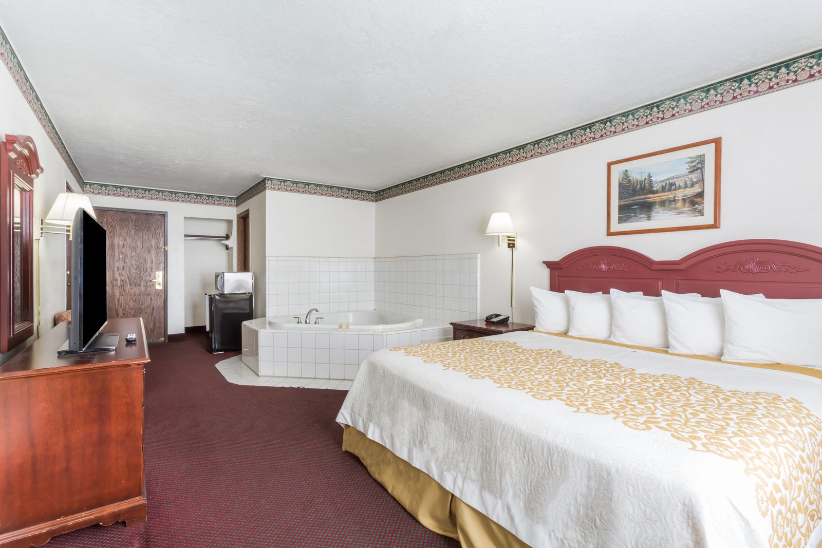 1 King Bed Suite