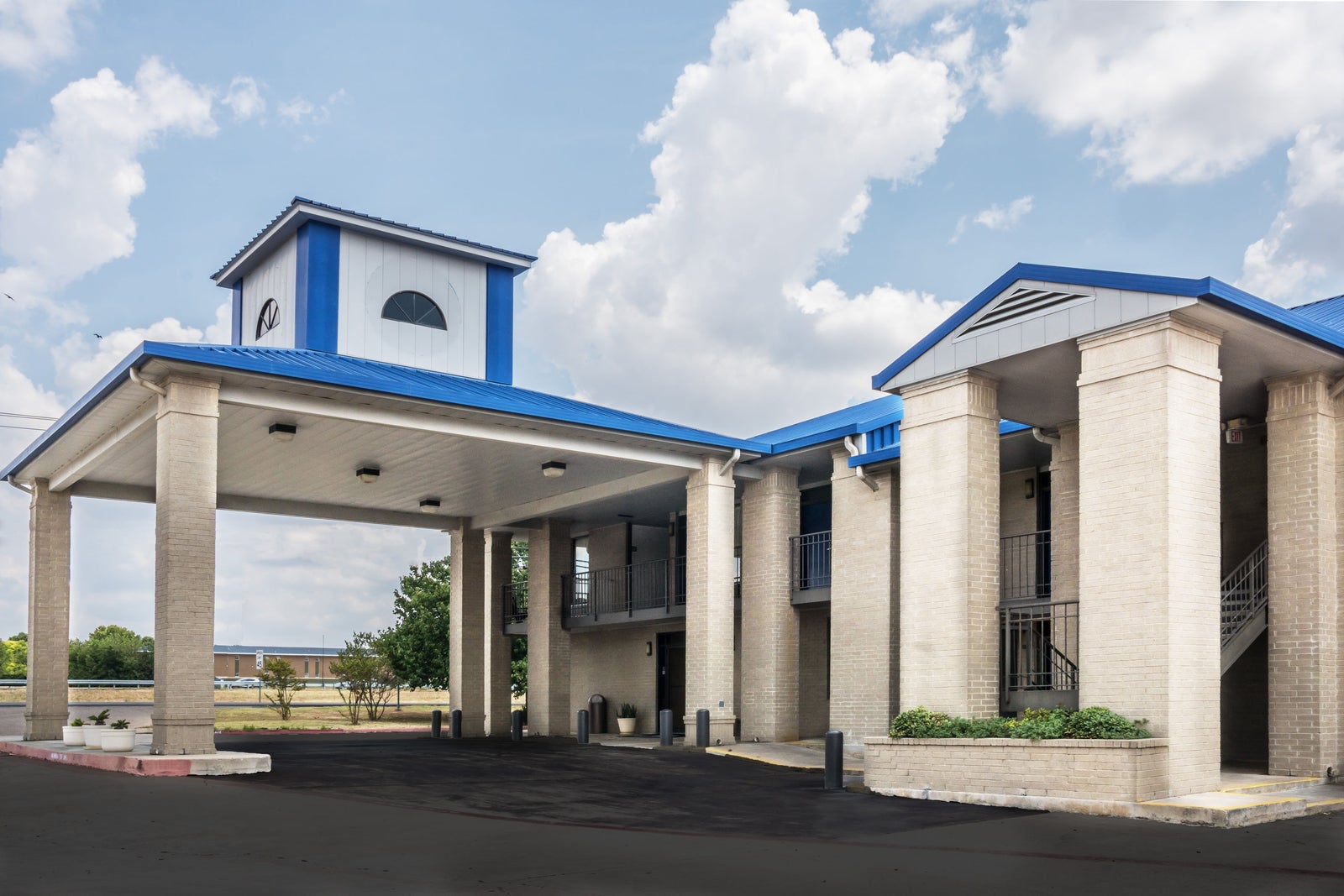 Welcome to the Days Inn Killeen Mall