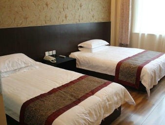 Twin Bed Room