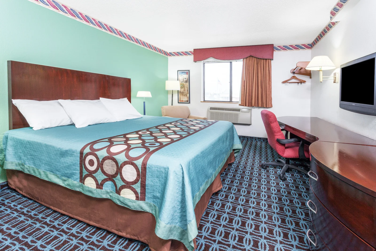 1 King Bed Room