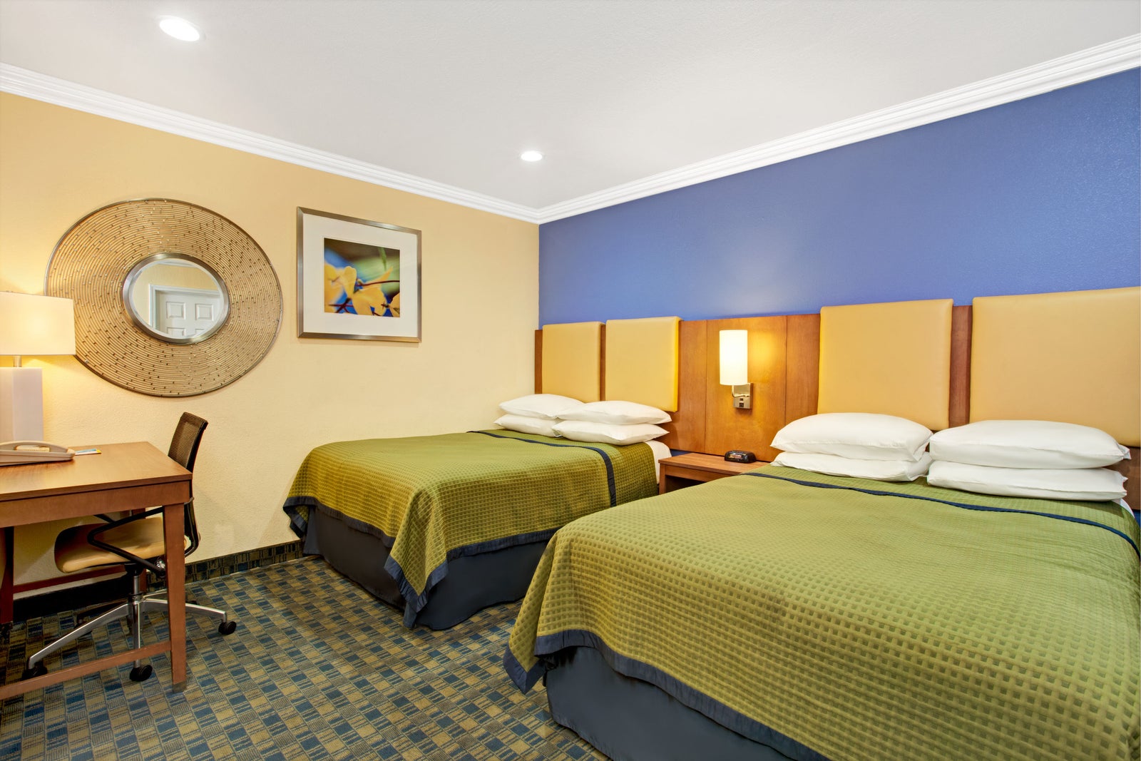 2 Double Bed Room