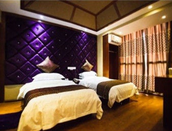 Standard Twin Bed Room