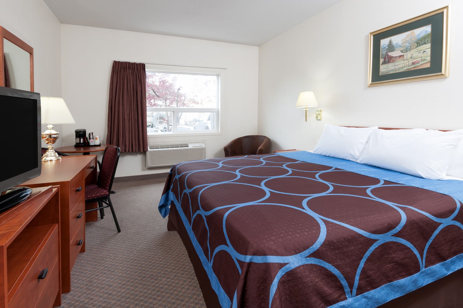 1 King Bed Room