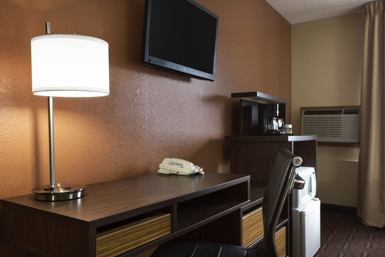 Standard Two Queen Bed Room