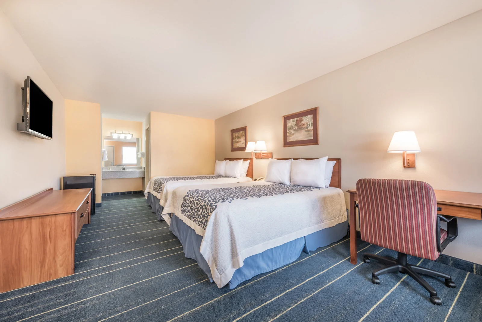 2 Double Bed Room