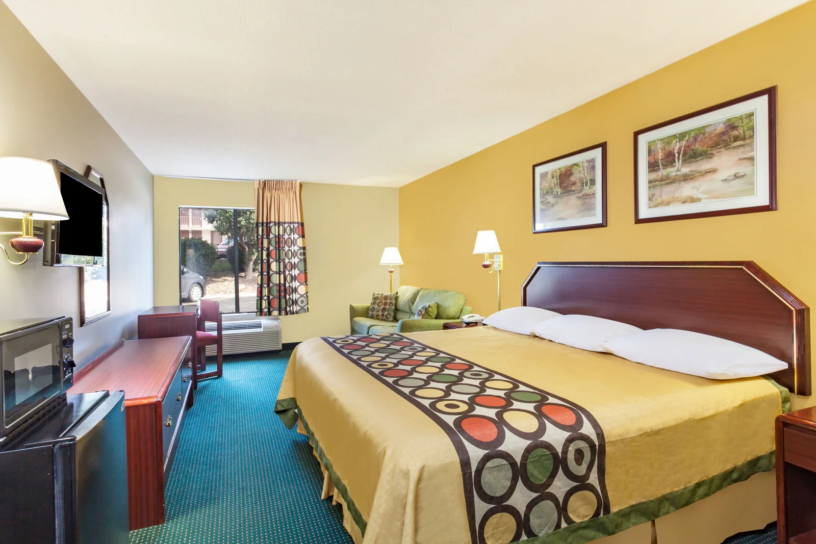 1 King Bed Room