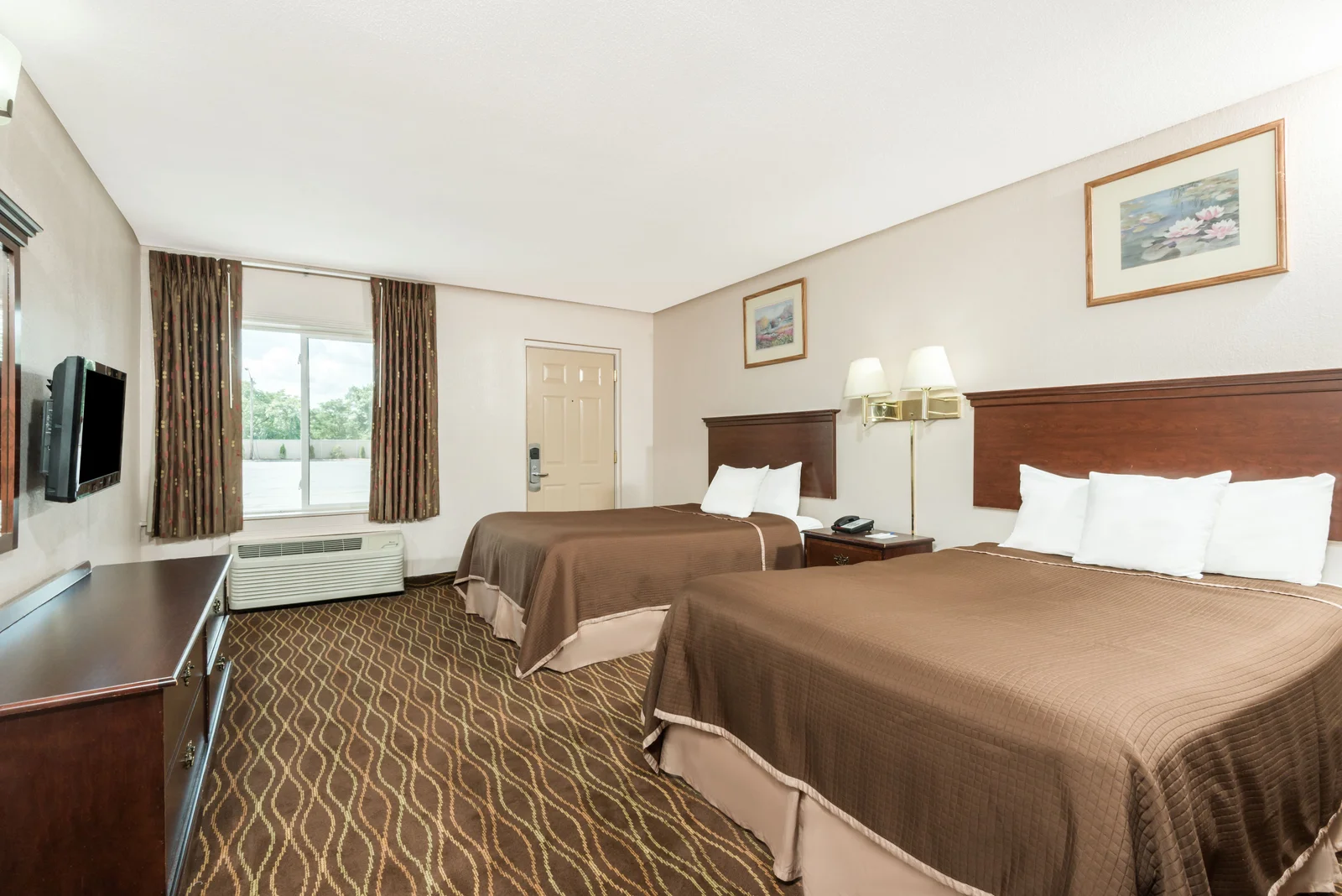 2 Double Bed Room