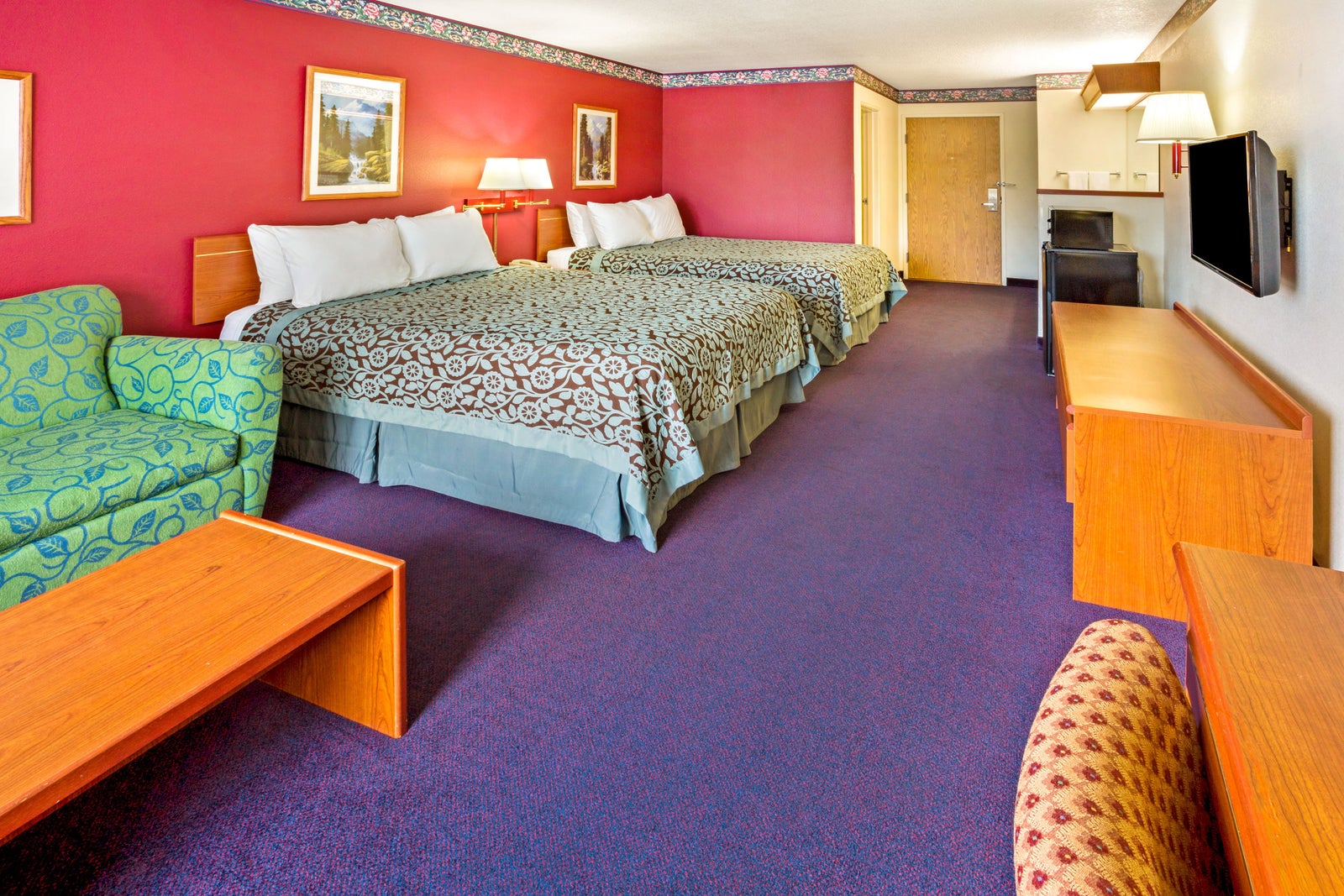 2 Queen Bed Room