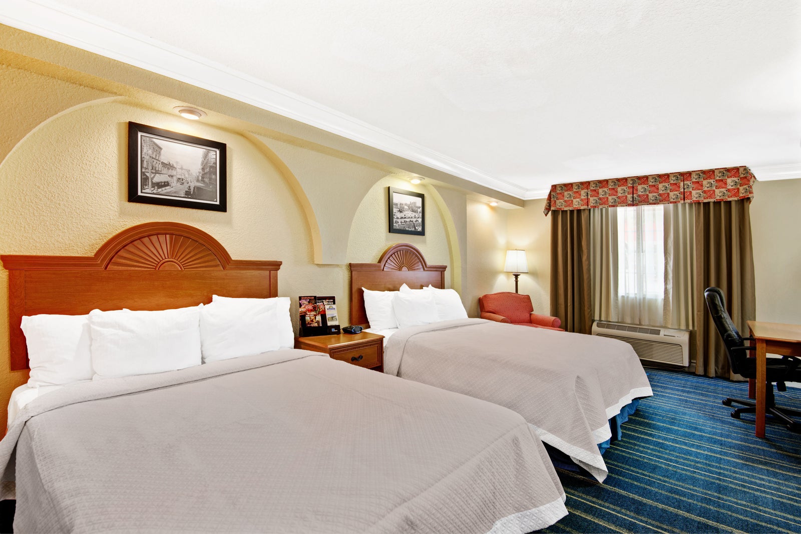 2 Queen Bed Guest Room