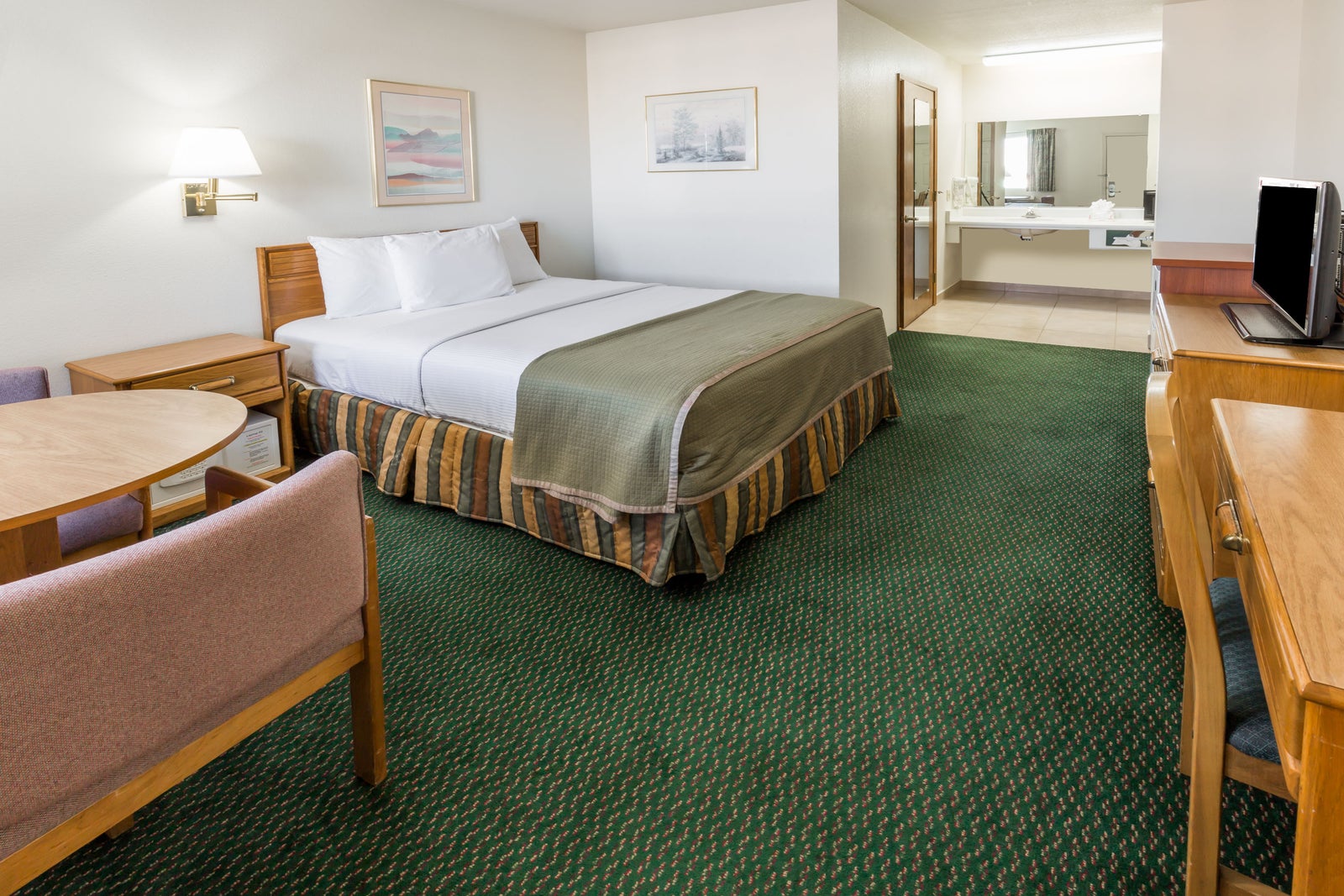 1 King Bed Room