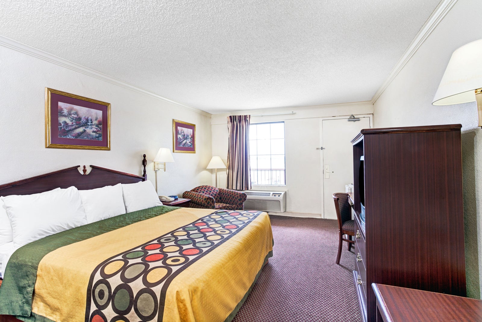 1 King Bed Room