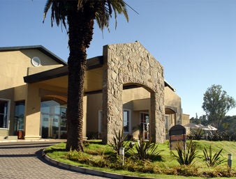 Welcome to Howard Johnson Hotel Rio Ceballos