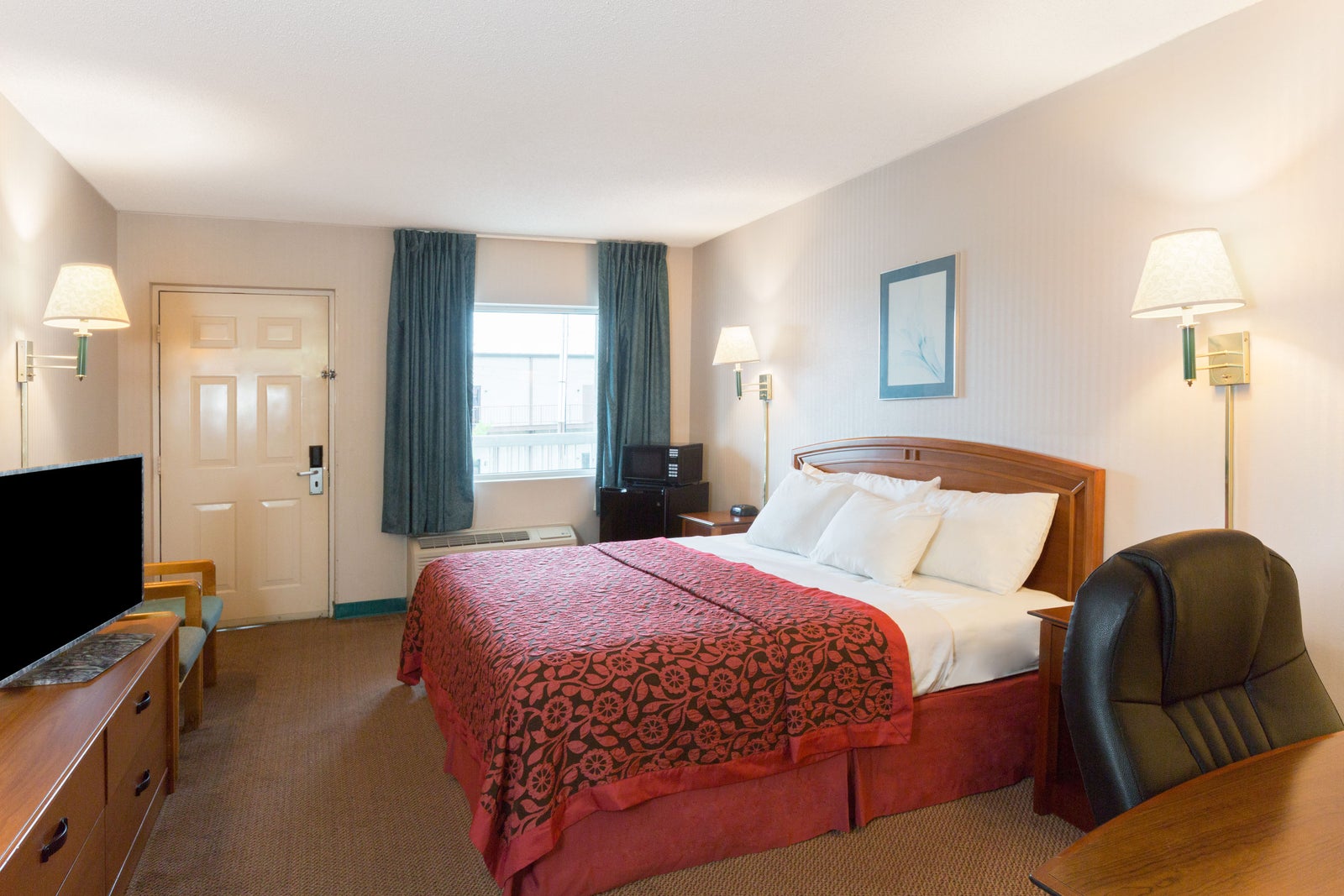 1 King Bed Room