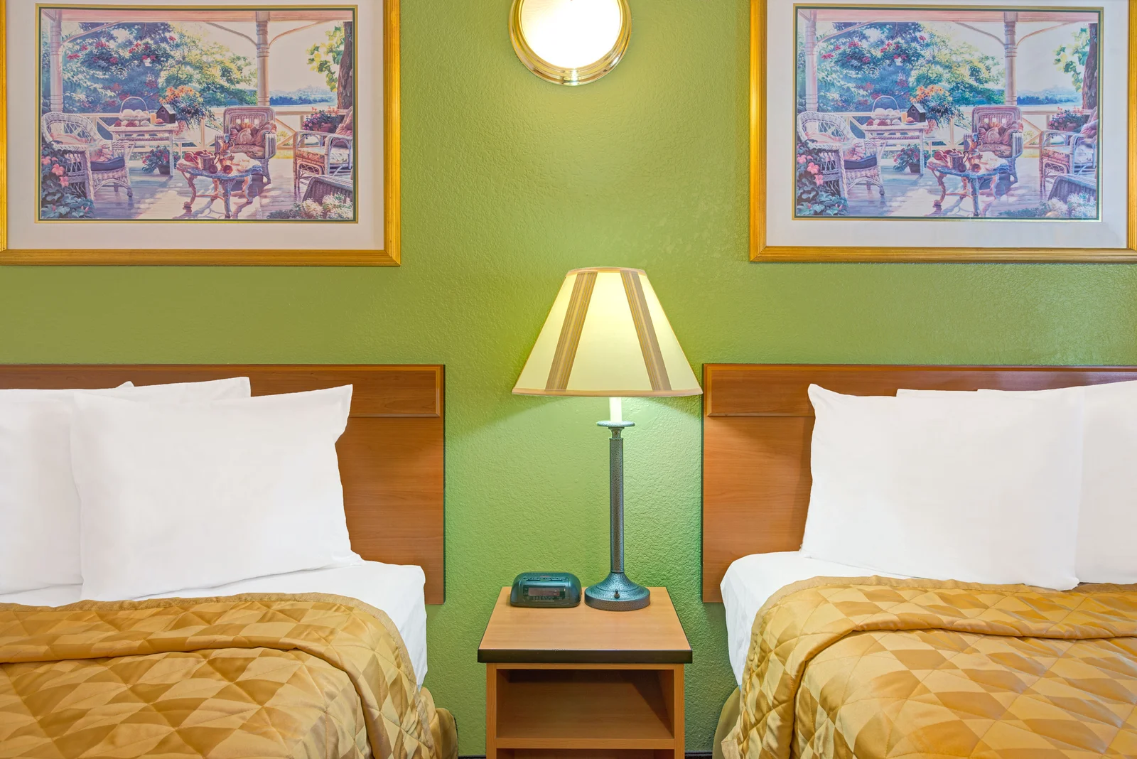 Guest Room With 2 Beds