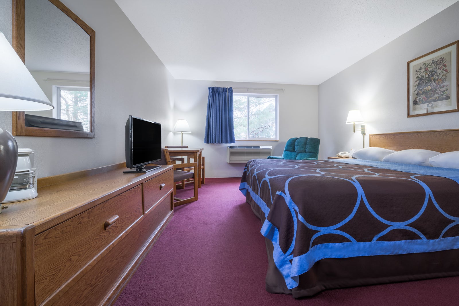 1 King Bed Room