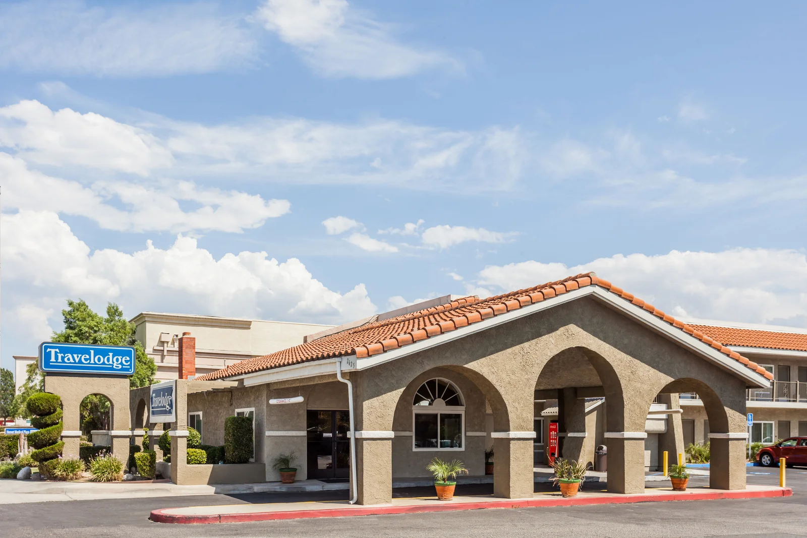 Welcome to the Travelodge Hemet CA