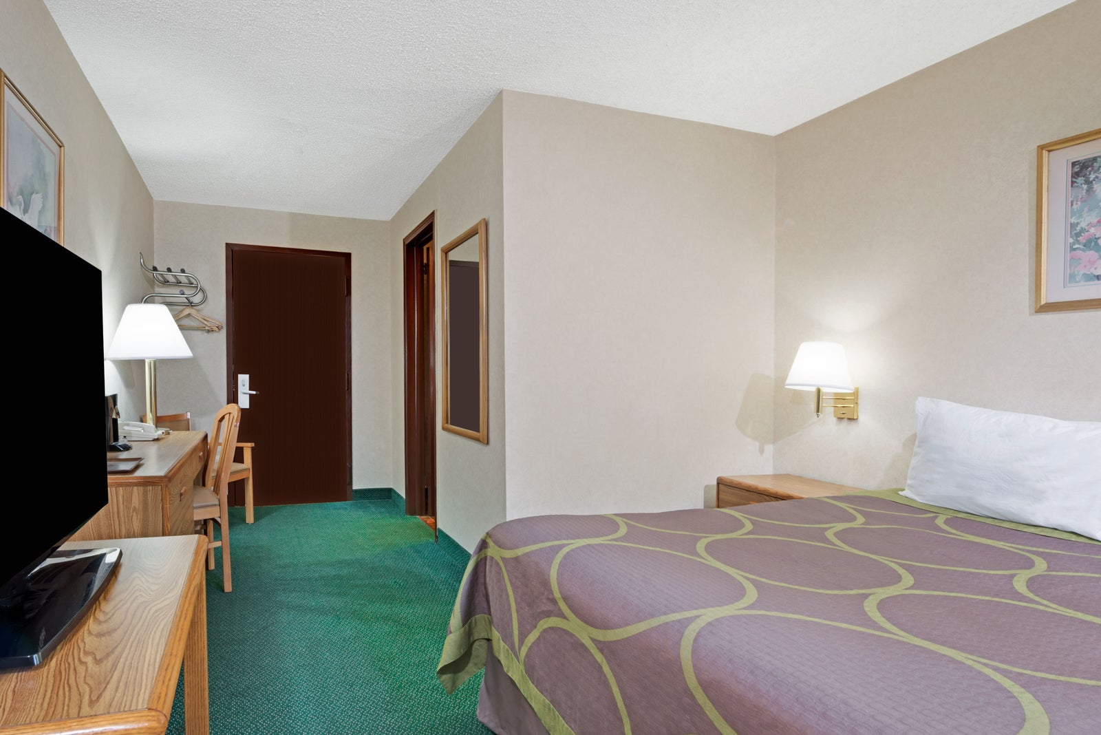 1 Double Bed Room