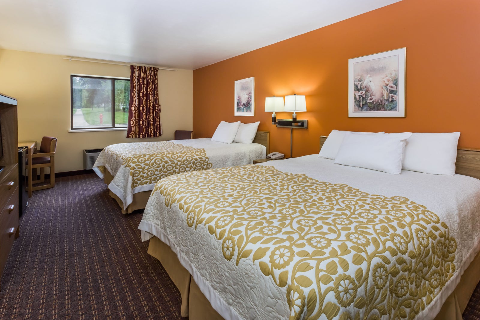 Days Inn by Wyndham Stoughton WI. | Stoughton, WI Hotels