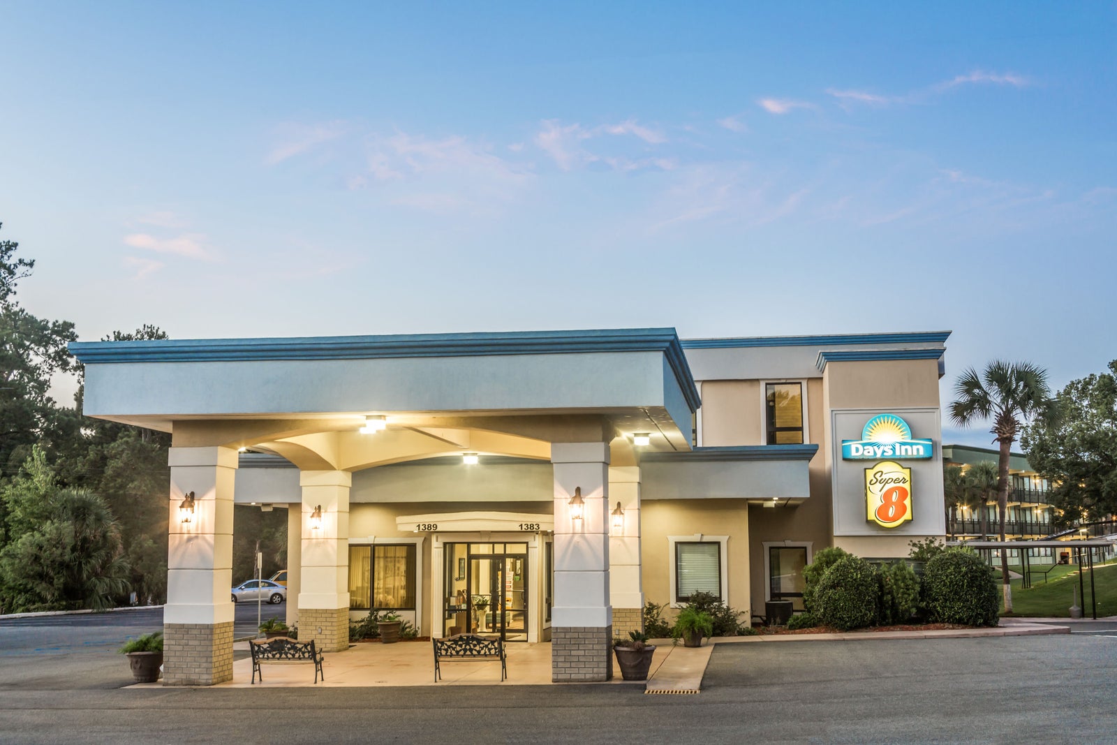 Super 8 Valdosta Mall