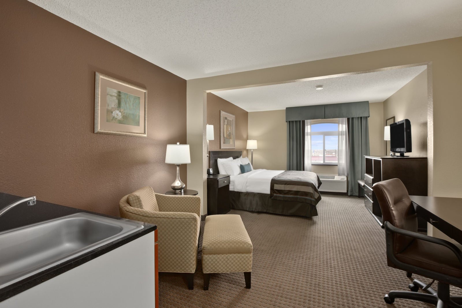 Deluxe King Room