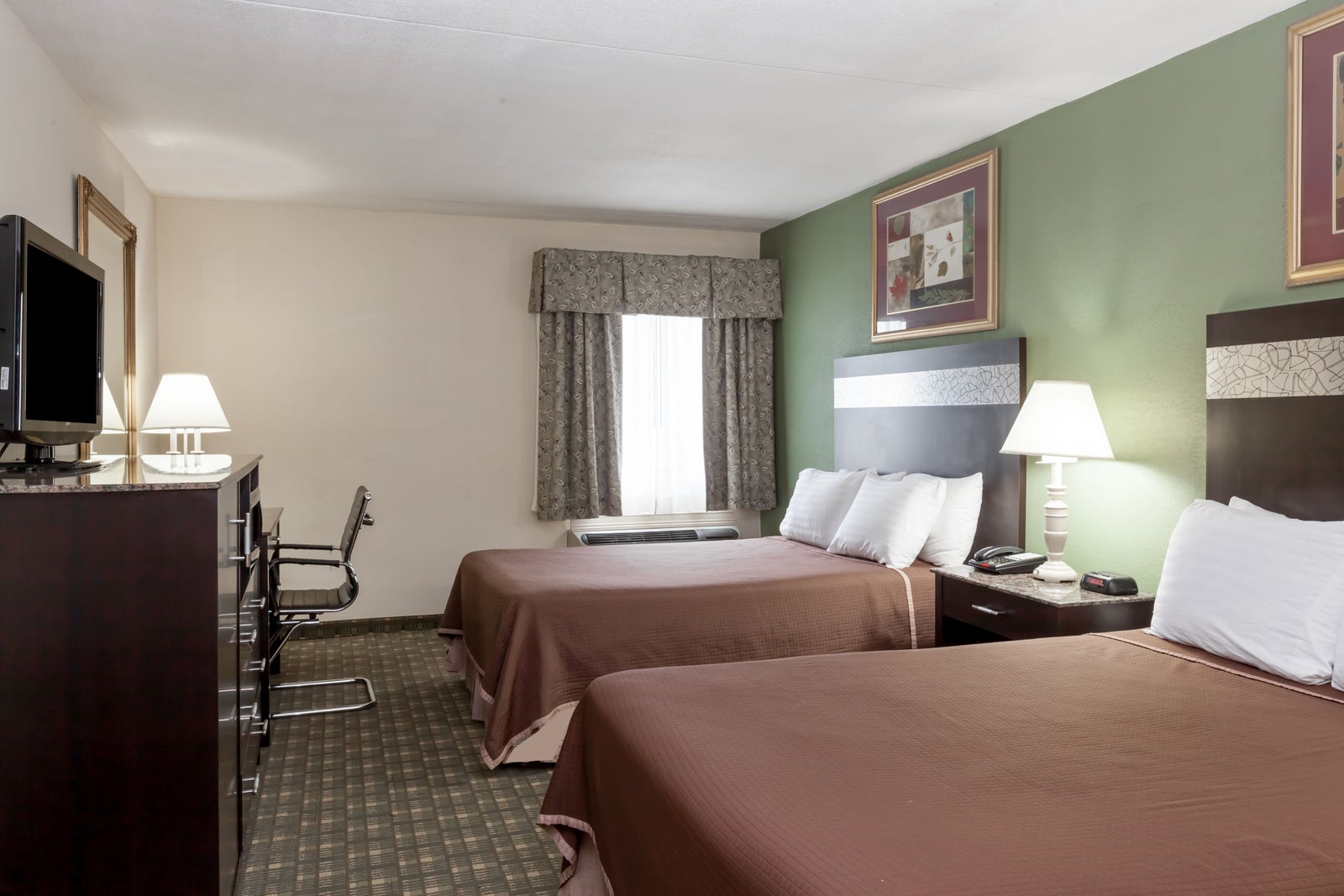 2 Double Bed Room