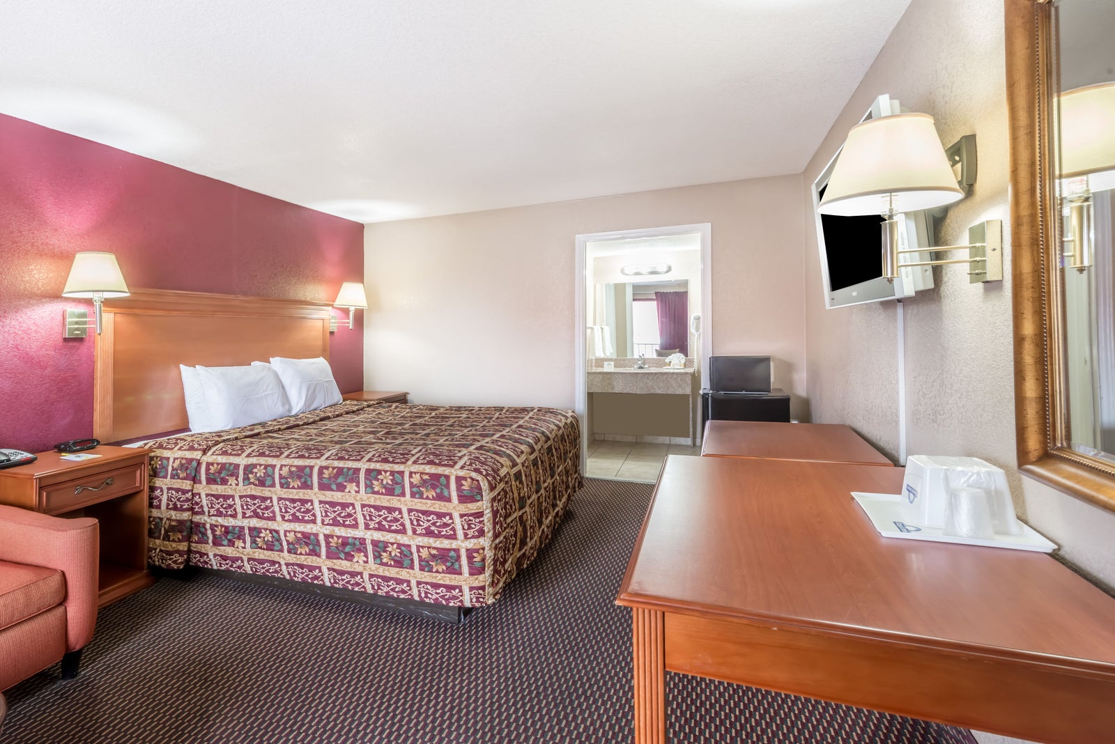 1 King Bed Room