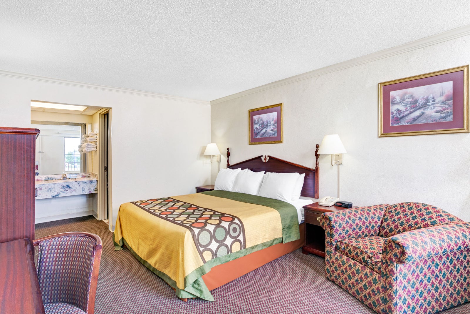 1 King Bed Suite