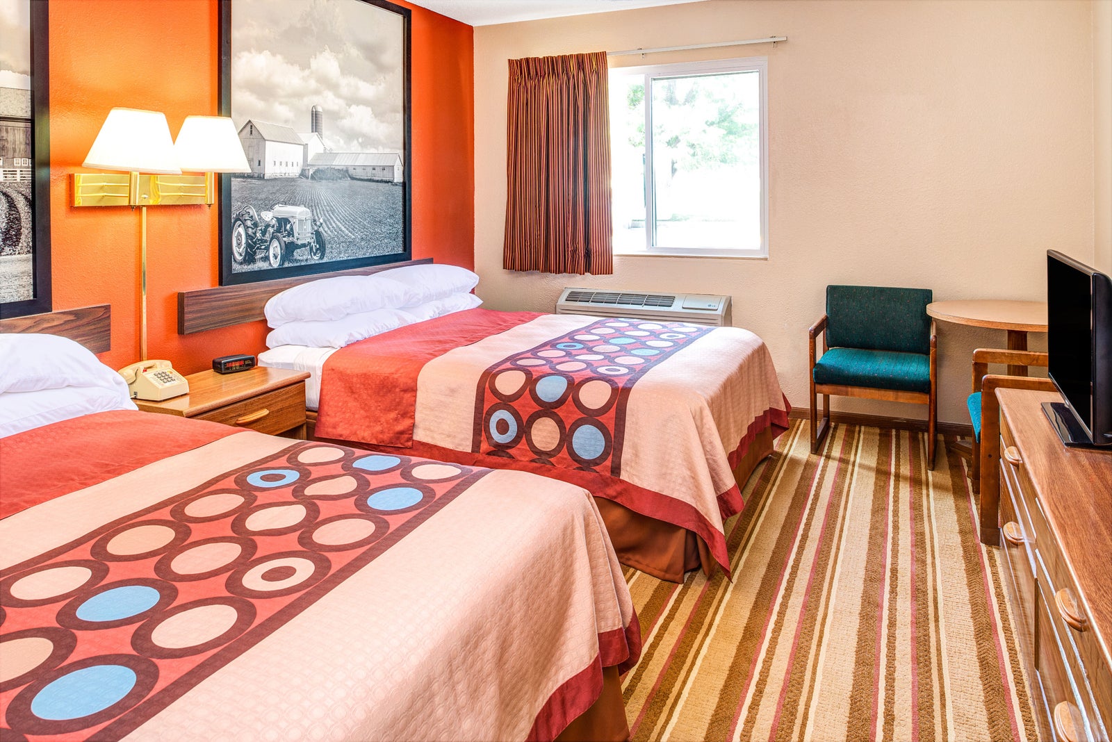 2 Double Bed Room