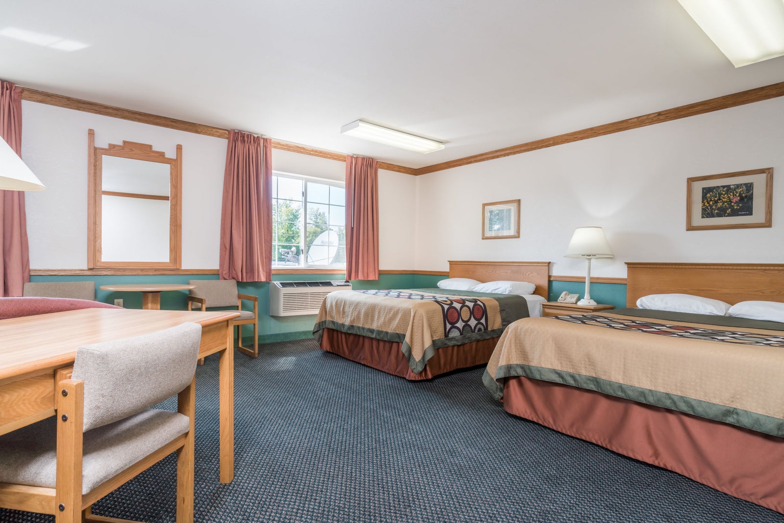 2 Queen Bed Room