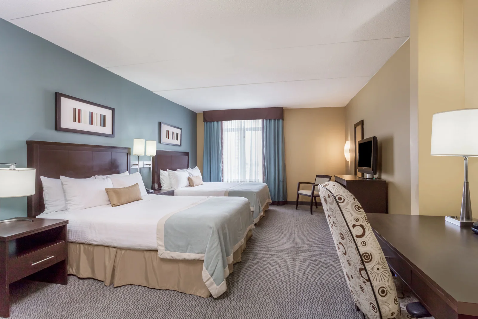 2 Queen Bed Room