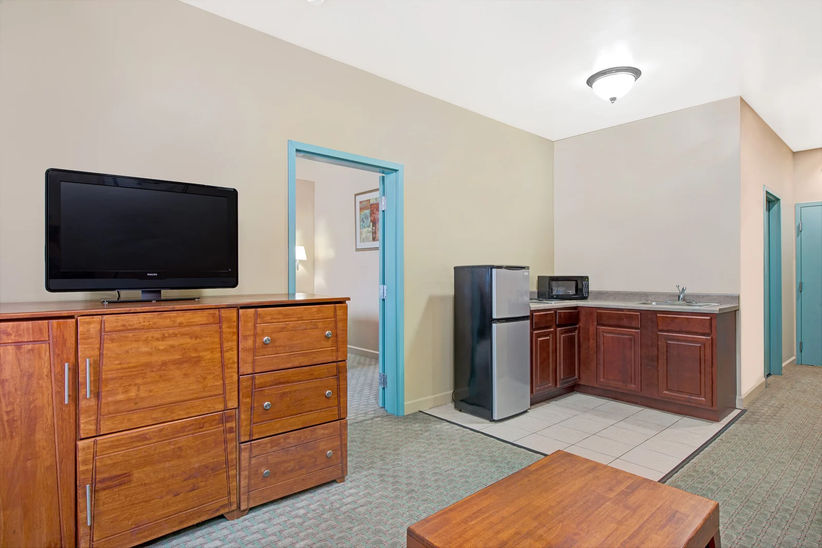 One King Bed Suite