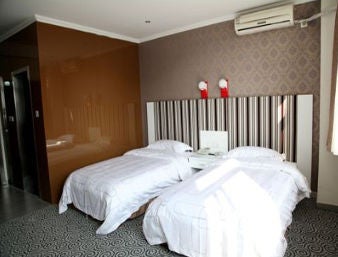 Two Twin Bed Room