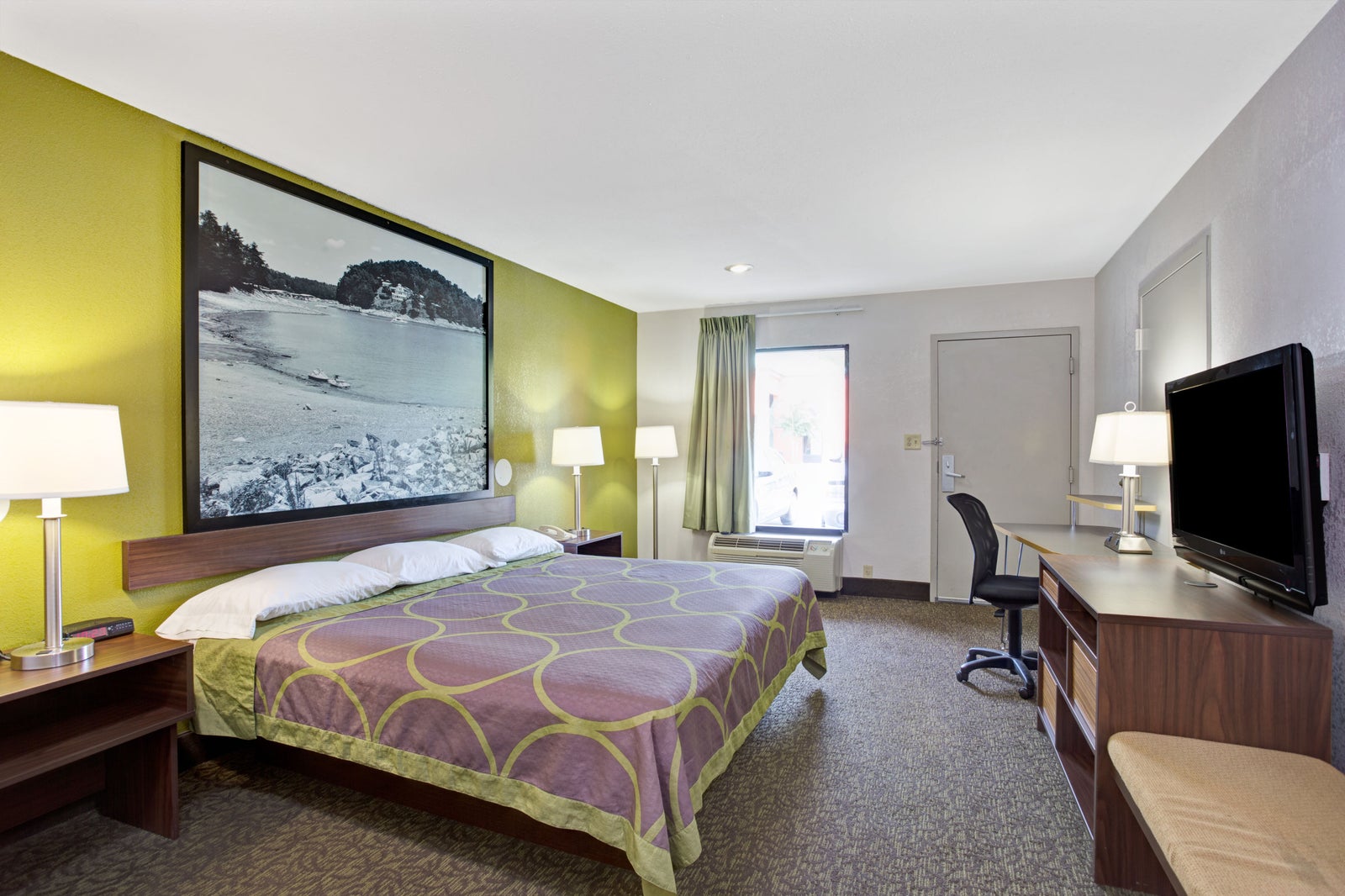 1 King Bed Room