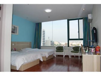 Two Twin Bed Guest Room