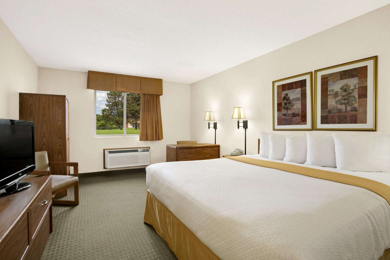 Standard King Room