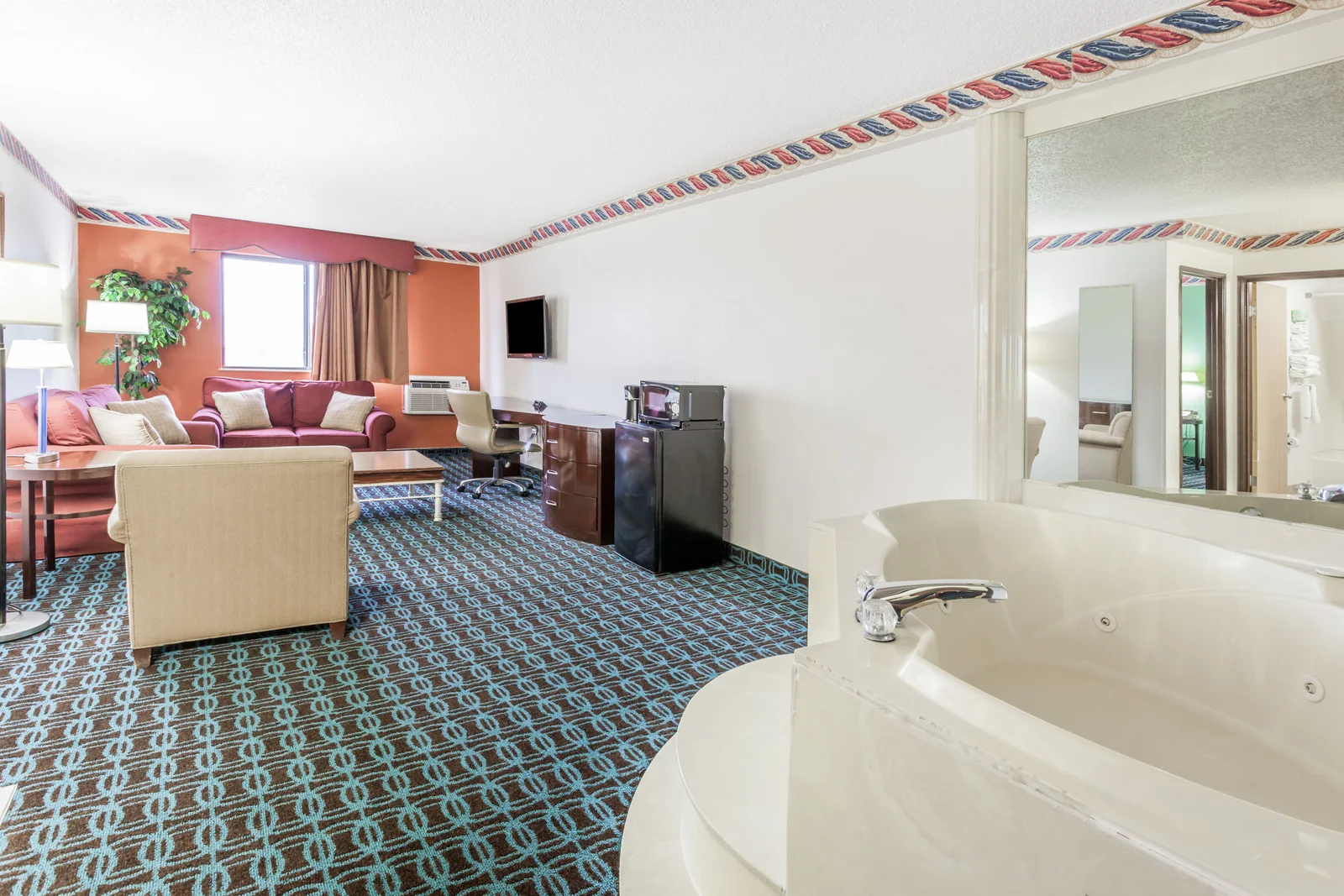 Hot Tub Suite