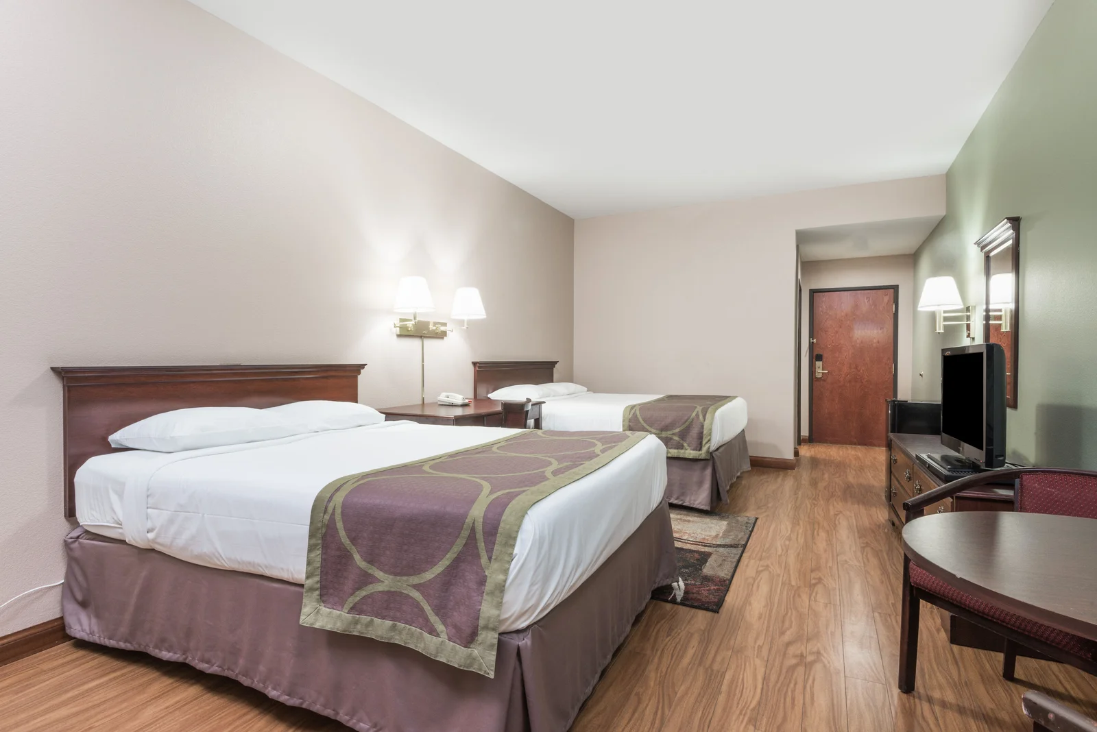 2 Queen Bed Room