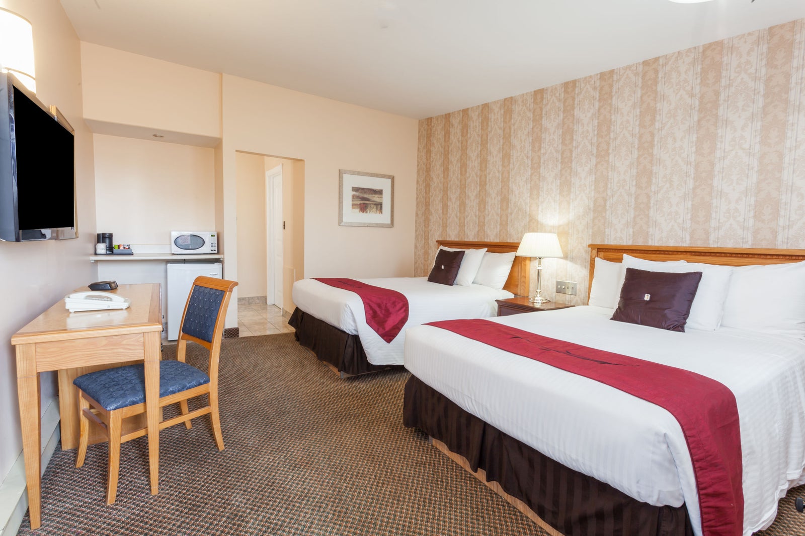 2 Queen Bed Room